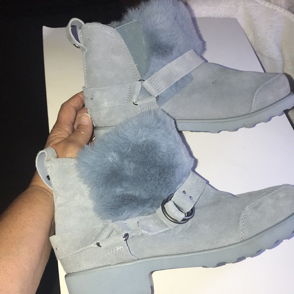 Women’s Bearpaw Suede Booties - Picture 2 of 11